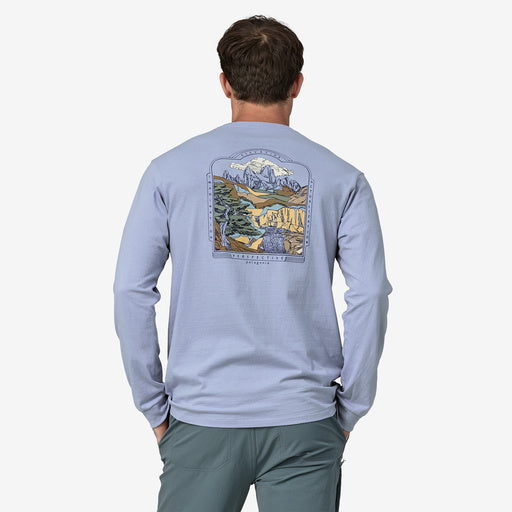 
                  
                    Camiseta 50 Year L/S Recycled Cotton Pocket - The long view: Pale Periwinkle
                  
                