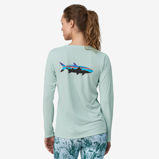 
                  
                    Camiseta W's Cap Cool Daily Graphic L/S - Water: Sandflat Bonefish / Sleet Green
                  
                