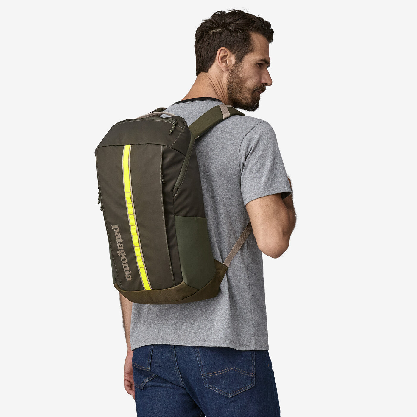 
                  
                    Mochila New Black Hole 25L - Pine Needle Green
                  
                