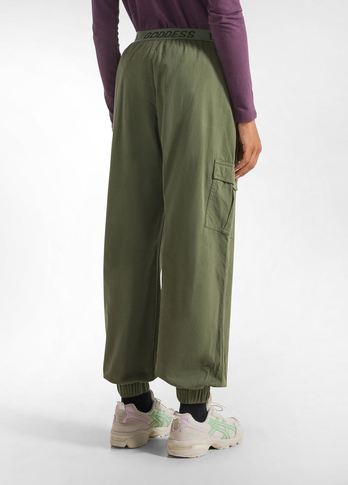 
                  
                    Pantalón Gabardine Cargo Pants - Olive Green
                  
                