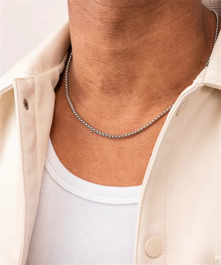 
                  
                    Cadena Boxchain Necklace - Silver
                  
                