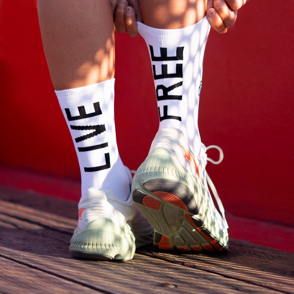 
                  
                    Calcetines Live Free - White
                  
                